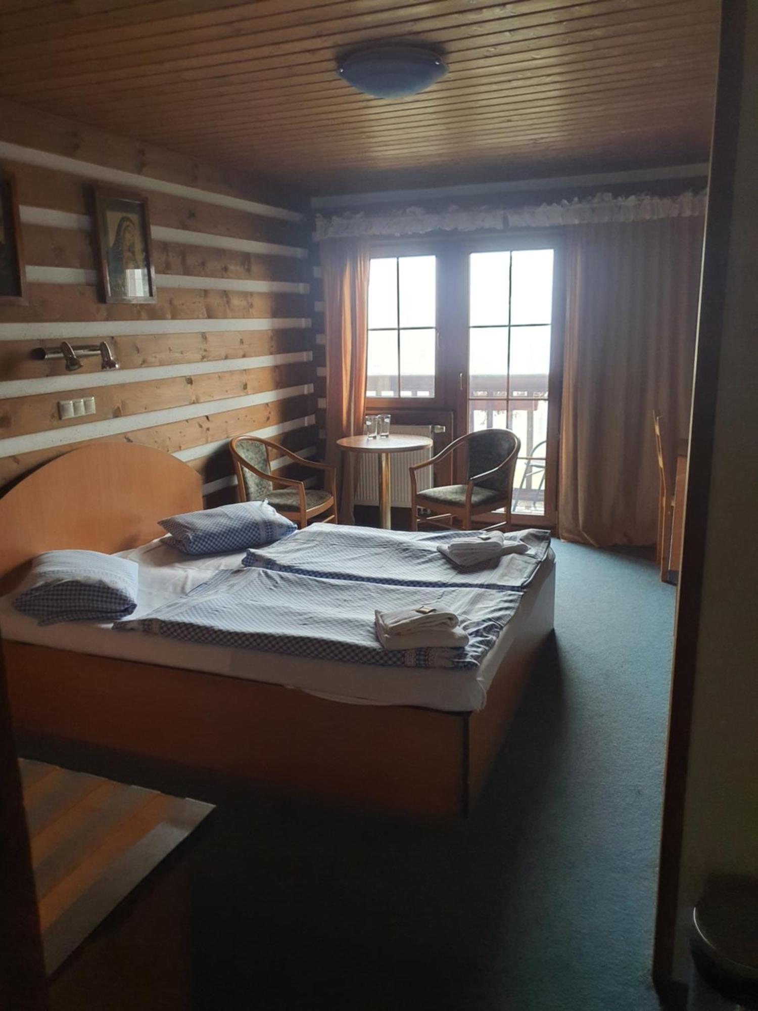 Hotel Pam Jáchymov Rum bild